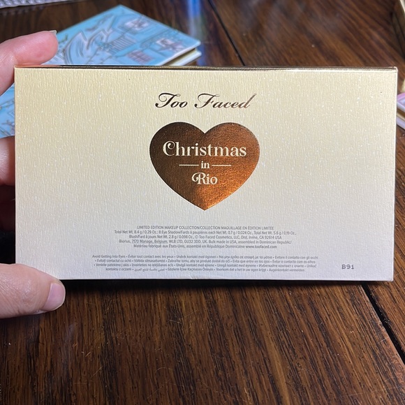 Brand new Christmas in Rio Too faced Palette - Picture 3 of 3